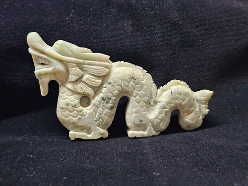 Drache aus jade - /, ca