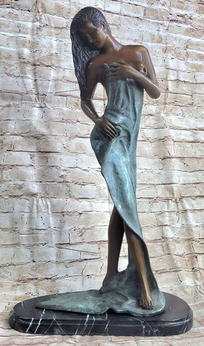 Heiße bronzeguss nackte - heiße, bronzeguss-nackte