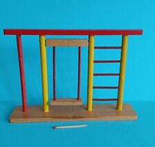 Caco Holz Spielgerüst Spielplatz Schaukel Leiter Kletterstange Puppen Haus Stube