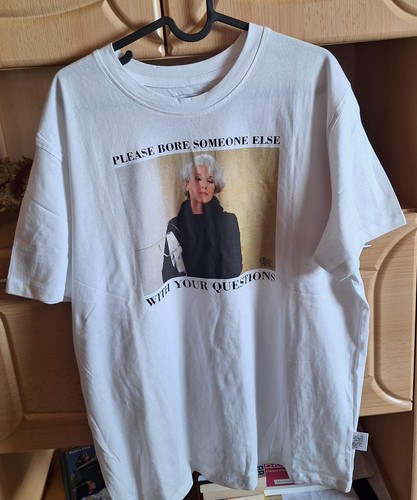 Weißes shirt mit aufdruck aus - weißes,