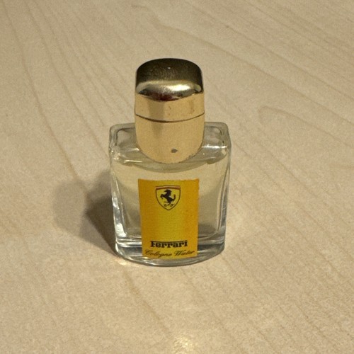 Miniatur ferrari cologne - miniatur, water