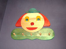 Garderobe Clown aus Holz, bunt