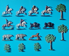 Konvolut 17 antike Zinn- / Bleifiguren, Cowboys, Indianer, Büffel, Bäume, 1 kg.