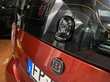 Konvexe 3D Aufkleber Emblem B