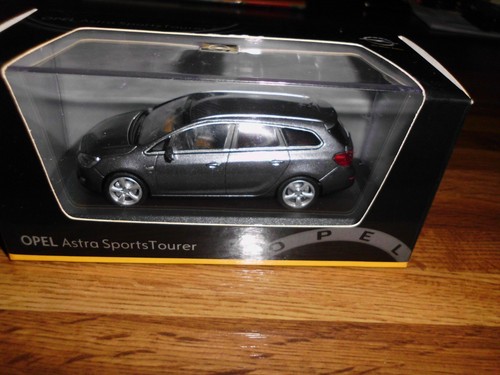 Opel astra sports tourer - sports,
