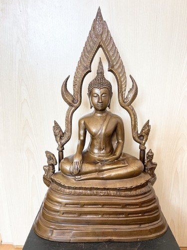 Thai buddha chinnarat aus - buddha,