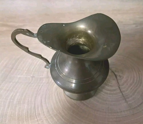 Kleine vase mit henkel - mit,