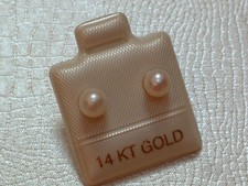 Exclusive Perlen Ohrstecker -