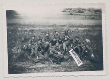 Foto Wehrmacht  Soldaten im Felde Ausrüstung 2.WK (9851a)