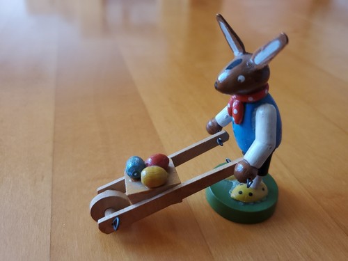 Osterhase mit schubkarre - osterhase,