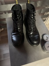 Doc Martens 1460 8-Loch Größe 41 Schwarz Guter Zustand