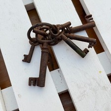 KONVOLUT ANTIKE SCHRANKKASTEN