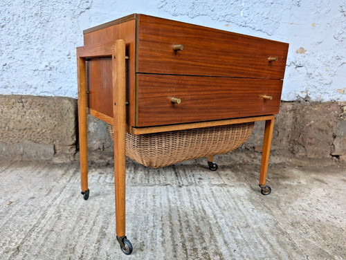 Nähtisch vintage sideboard - nähtisch,