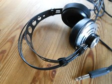 Kopfhörer AKG K 140
