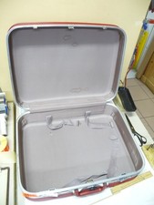 8015.       Alter  Koffer