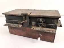 Staukasten für ein Fahrzeug der Wehrmacht. Maße  18,5  x 38 x 18cm