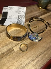 Schmuck-Set von Michaela Frey (Anhänger, Klapp Armreif und Ring)