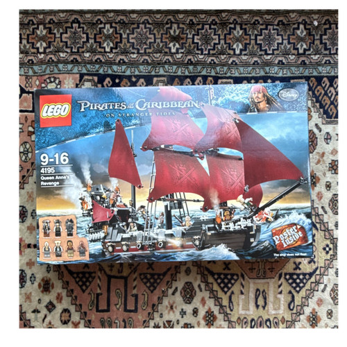 Lego queen anne - queen, revenge