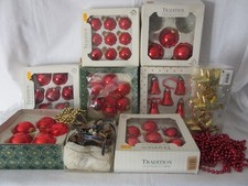 Konvolut Weihnachtskugeln (Kugeln/Glocken), Glas, rot, Sterne gold Kunstst.