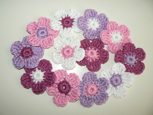 Häkelblumen 4cm gehäkelt - 30,