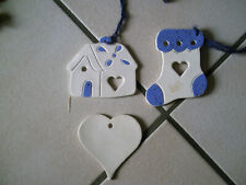 3 Deko Gipsbilder Gipsreliefs "Haus, Socke, Herz" Wand-Deko weiß/blau Aufhänger