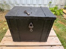 Antike Eisenkassette, Kriegskasse Soldtruhe Eisentruhe Cassaforte Schloss Tresor