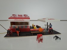 Faller Vollmer H0 Fan-Imbiss-Wagen Köln Fan-Meile Figuren Bier-Stand Kölsch HO