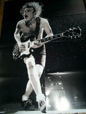 Vintage ANGUS YOUNG RIESEN