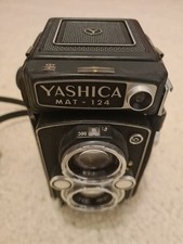 Yashica-Mat 124