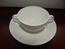 KPM-Berlin Neuosier weiß Suppentasse mit Untertasse, 1. Wahl