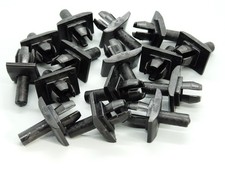 10x Grille Expanding Rivet