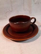 jeweils 1 Kaffee-Gedeck -Tasse