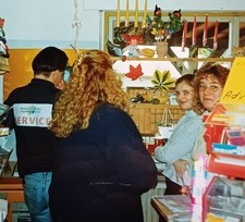 Zwei Frauen Mädchen Mann in