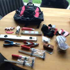 bestückter Premium Werkzeug Rucksack Neu zum Schnäppchenpreis( mit Helmnetz)