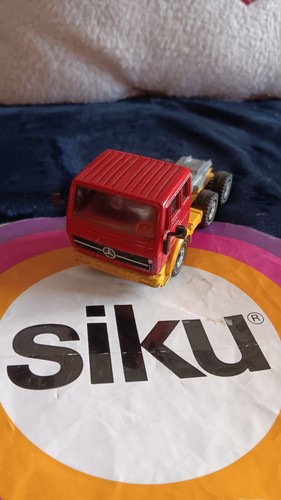 Siku 2232 mercedes zugmaschine - siku,