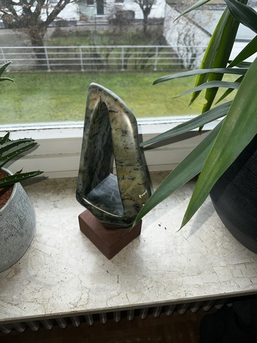Steinskulptur aus speckstein - steinskulptur,