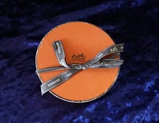 HERMES Paris BOX SCHACHTEL KARTON Verpackung Rund Geschenk sechziger Jahre 60`