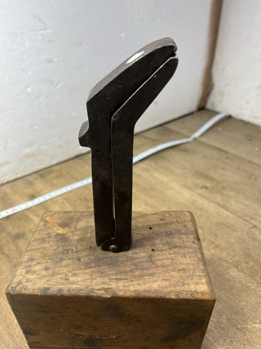 Old tool altes - old,