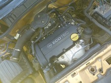 Motor ohne Anbauteile (Benzin)