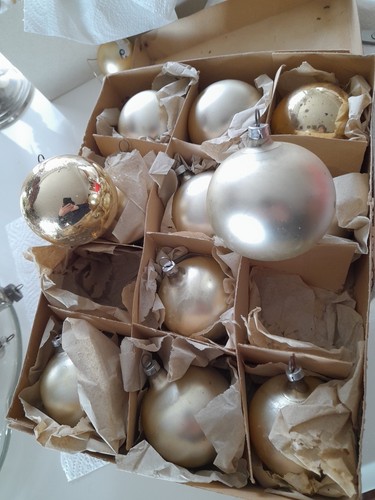 Sehr alte christbaumkugeln - sehr,