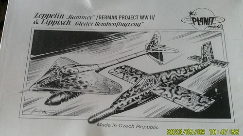 Planet models zeppelin - ,