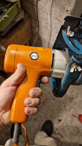 Black decker dnj 74 - &,