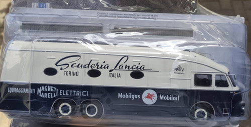 Lancia esatau scuderia - esatau-scuderia,