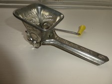 Vintage Mouli Kräuter Petersilienmühle, Made in France