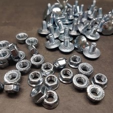 100 Stk M6x10 Rundkopf-Schraube Kabelbahn Kabelrinne Kabelkanal mit Mutter