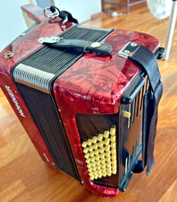 Hohner Akkordeon Bravo II 48, gebraucht, ca. 15 Jahre alt