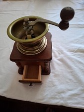 Alte Antike Kaffeemühle Deko