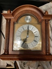 Wanduhr antik Tempus fugit