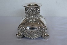 DEKORATIVER SILBERLEUCHTER AUS