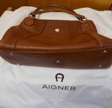 Aigner Henkeltasche mit